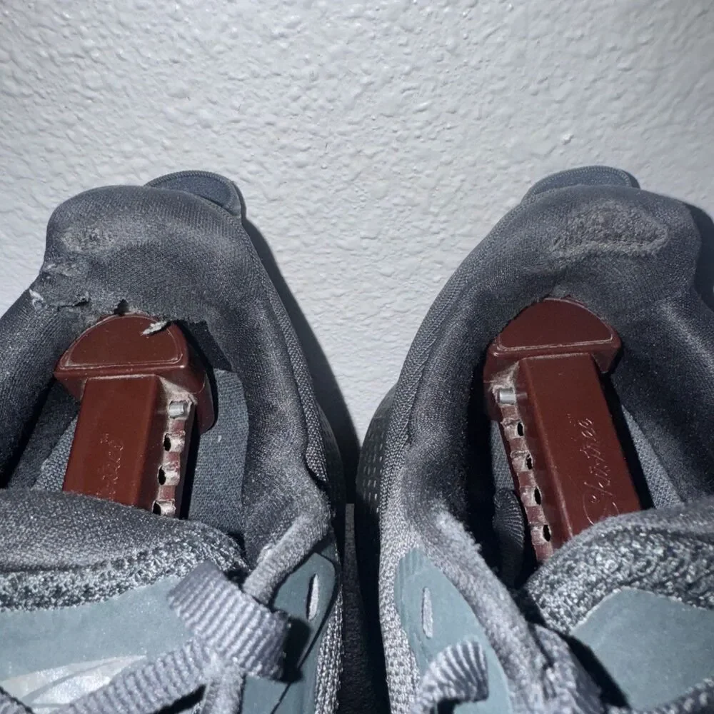 Altra FWD Via sneakers Triple black Women’s Size 9 *flaws